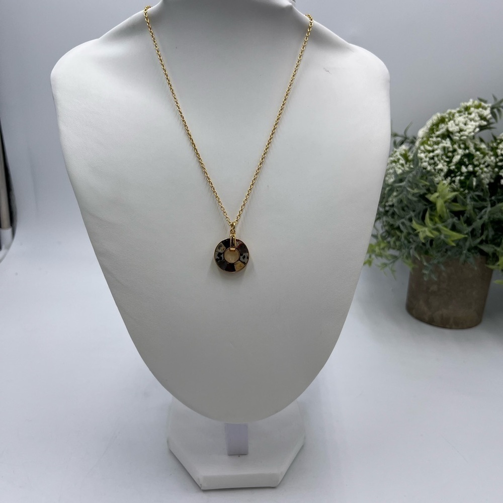 J. Crew‎ Semiprecious Olga wheel pendant necklace golden hickory Item BG731 New